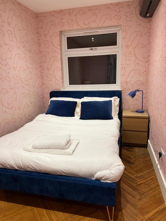 Streatham House - 2 Bedroom - Sleeps 6 - Free Wifi Streatham Vale Екстериор снимка